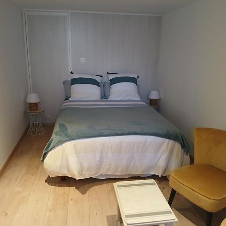 Le Lys Apartment Сент Екстериор снимка