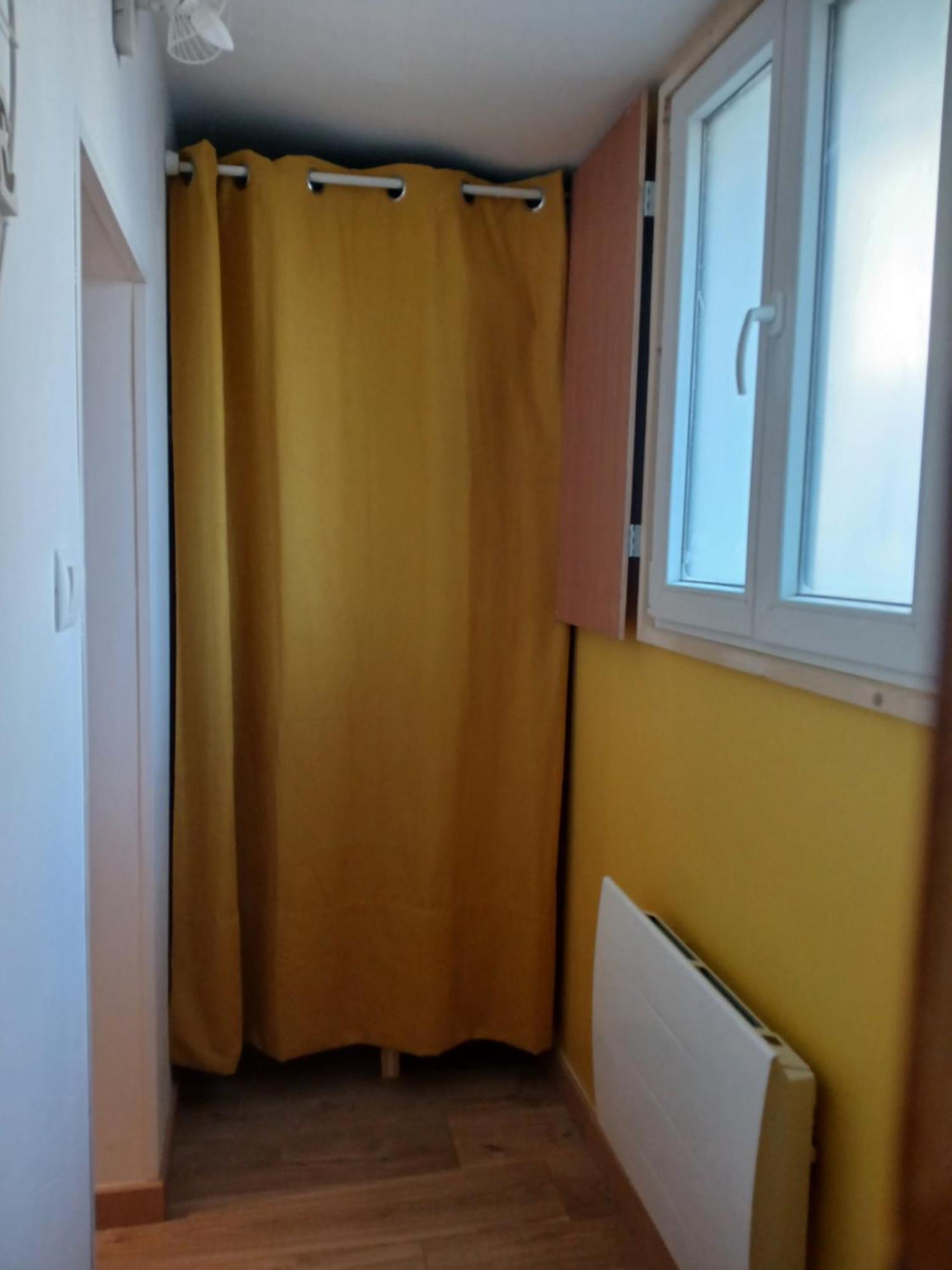 Le Lys Apartment Сент Екстериор снимка